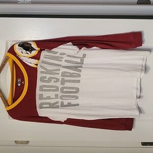 Washington Redskins Team Apparel Women's - XL - GUC - key hole in back - K